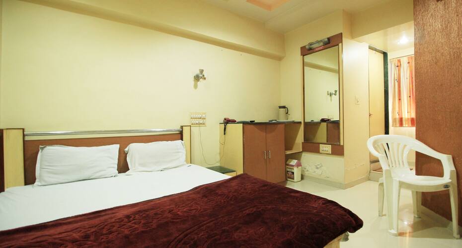 Hotel Sargam, Ahmedabad 5
